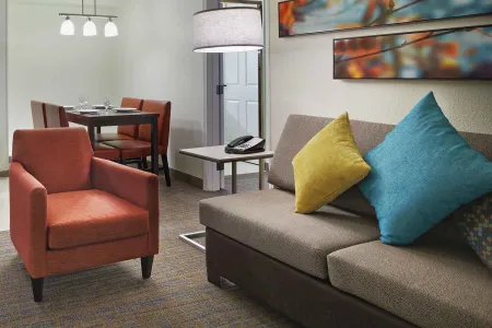 2 Bedroom Suite - 2 Queen Beds